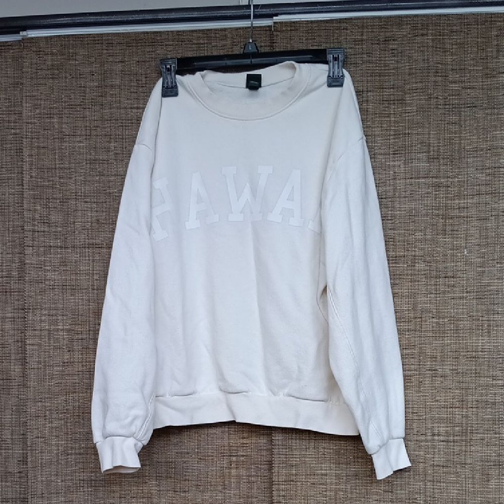 Wild Fable Cream Crewneck Boxy Sweat Shirt